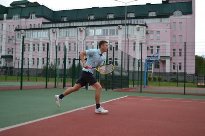 теніс