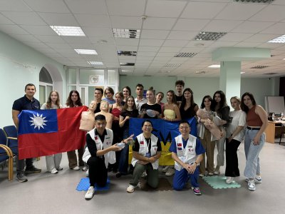 Загальне фото з інструкторами